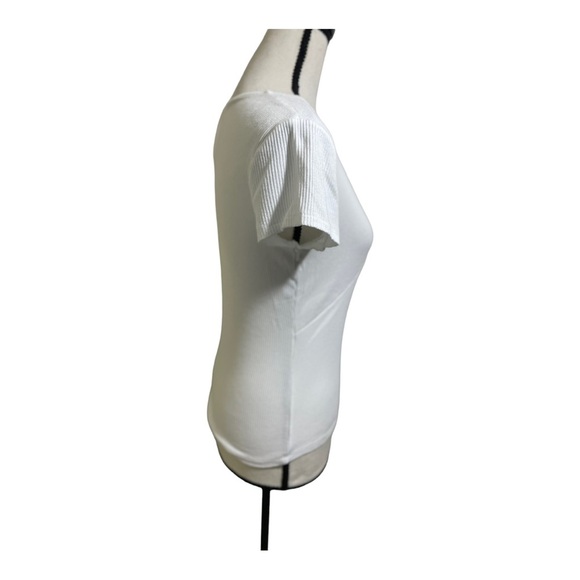 Bershka womens V-neck ribbed short sleeve top. Size Large white. - Picture 4 of 10